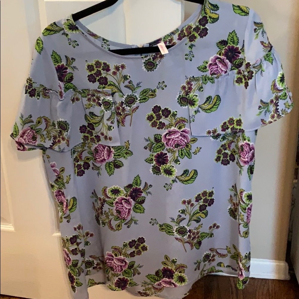 Short sleeve blouse